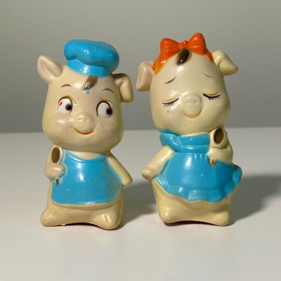 Vintage 60s Made in Hong Kong Anthropomorphic Kitschy Salt Pepper and Shakers - Picture 1 of 6